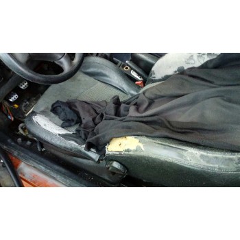 peugeot 206 berlina del año 2000