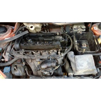 peugeot 206 berlina del año 2000