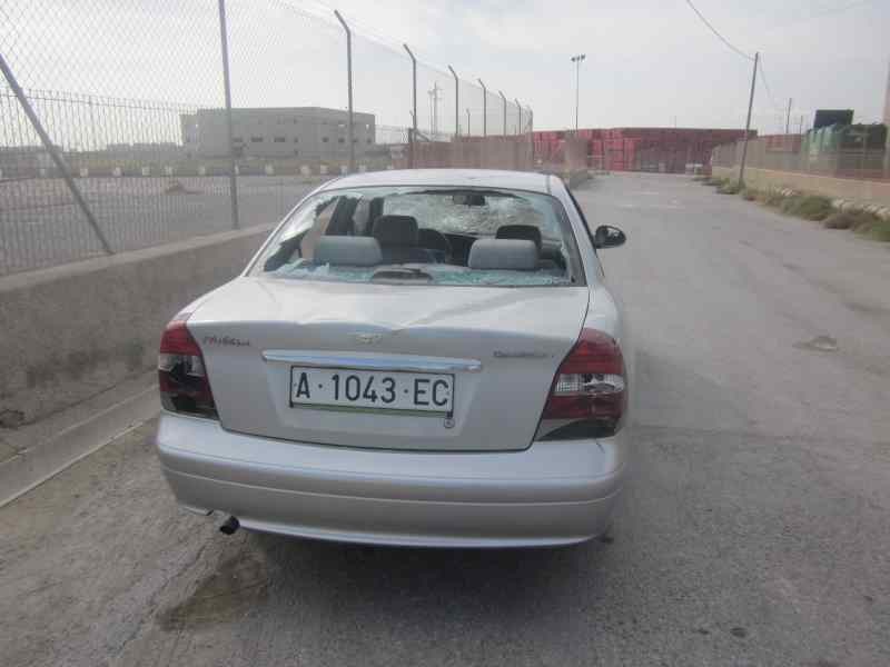 daewoo nubira berlina del año 1999