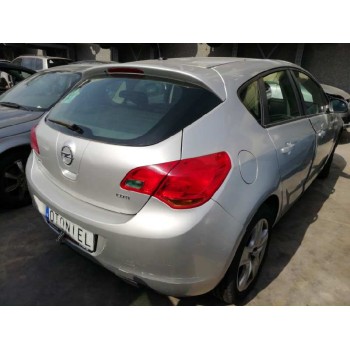 opel astra j lim. del año 2011