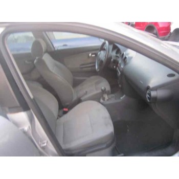 seat ibiza (6l1) del año 2002