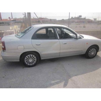 daewoo nubira berlina del año 1999