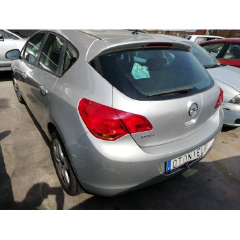 opel astra j lim. del año 2011