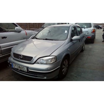 opel astra g berlina del año 2002