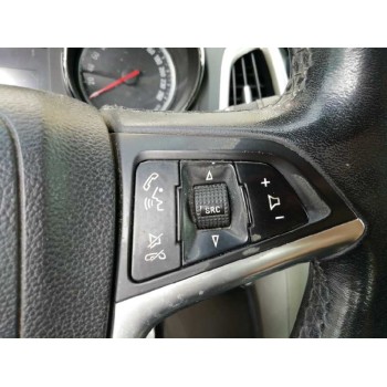 opel astra j lim. del año 2011