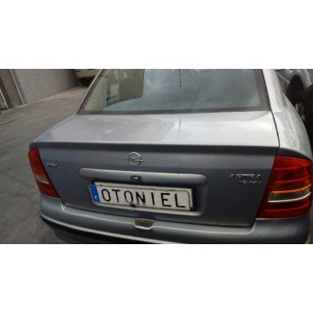 opel astra g berlina del año 2002