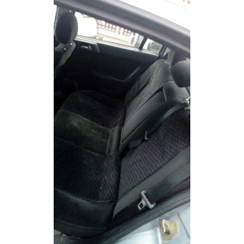 opel astra g berlina del año 2002