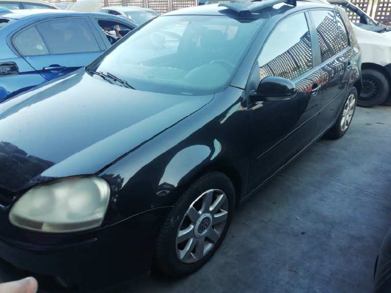 VOLKSWAGEN GOLF V BERLINA (1K1)