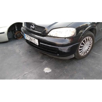 opel astra g berlina del año 2000