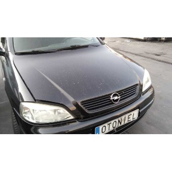 opel astra g berlina del año 2000