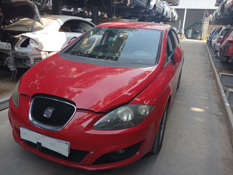 SEAT LEON (1P1)