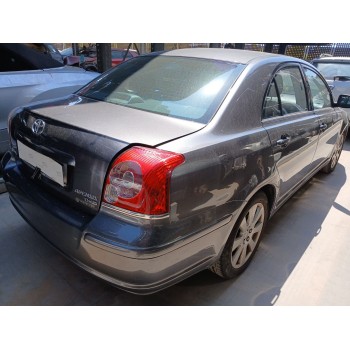 toyota avensis sedán (_t25_) del año 2016