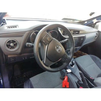 toyota auris del año 2018