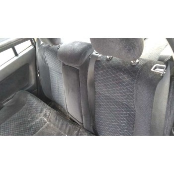 opel astra g berlina del año 2000