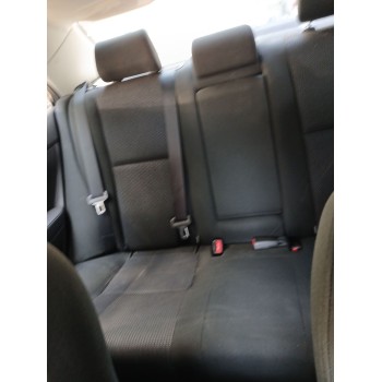 toyota avensis sedán (_t25_) del año 2016