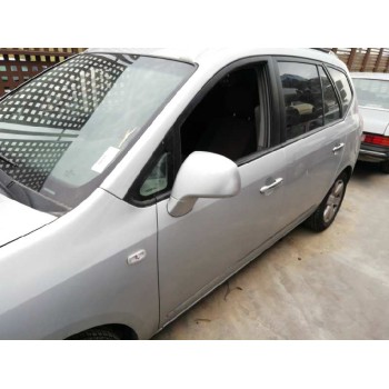 kia carens (un) del año 2006