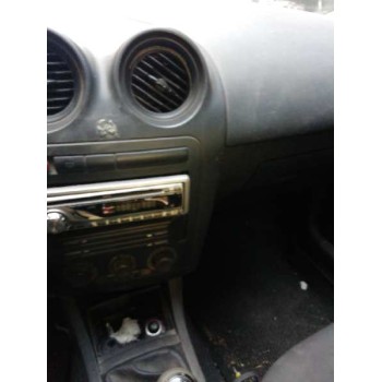 seat ibiza (6l1) del año 2002