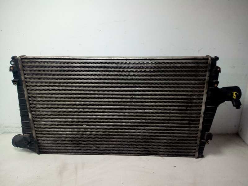 Recambio de intercooler para audi a6 avant (4b5) 2.5 tdi referencia OEM IAM 4B0145805F  