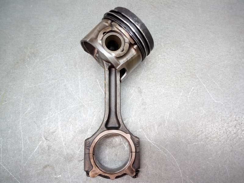 Recambio de piston para kia carens ( ) 1.7 crdi cat referencia OEM IAM   
