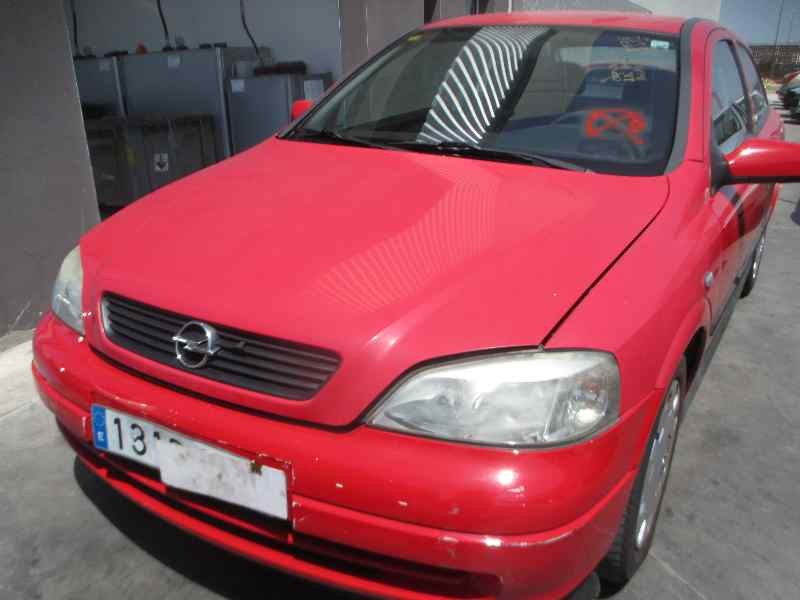opel astra g berlina del año 2004