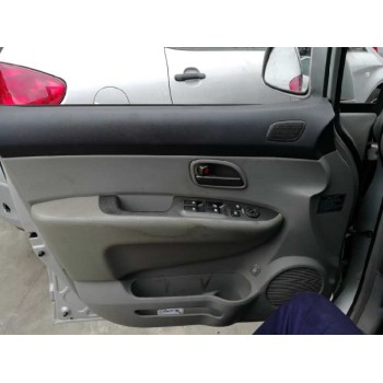 kia carens (un) del año 2006