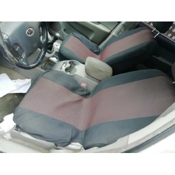 kia carens (un) del año 2006