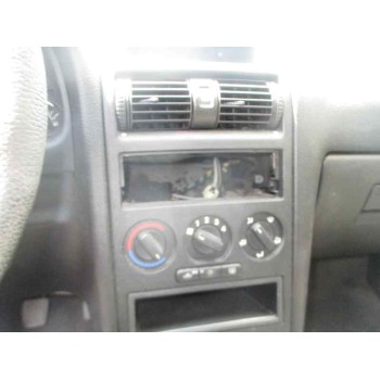 opel astra g berlina del año 2004