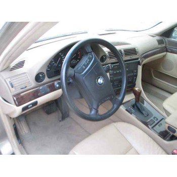 bmw serie 7 (e38) del año 2001