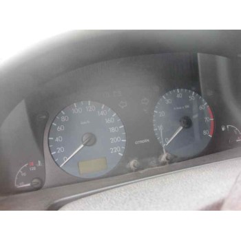 citroën xsara berlina del año 2000