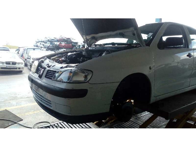 seat ibiza (6k1) del año 2002