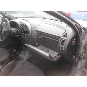 citroën xsara berlina del año 2000