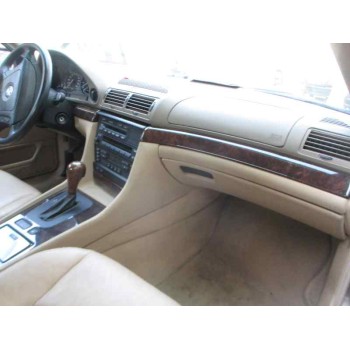 bmw serie 7 (e38) del año 2001