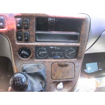 kia carnival del año 2000