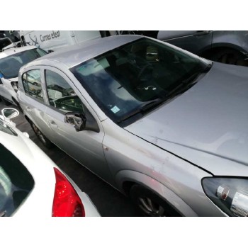 opel astra h berlina del año 2005