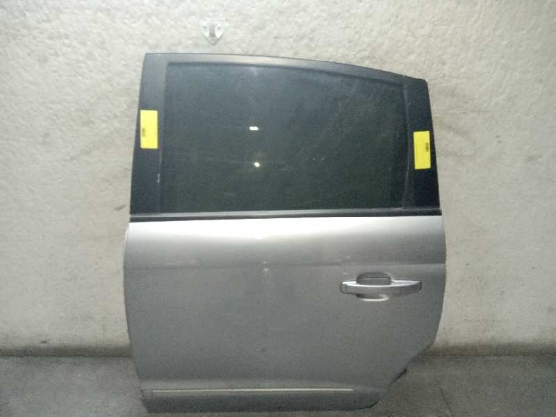 Recambio de puerta trasera izquierda para ssangyong rodius 2.7 turbodiesel cat referencia OEM IAM   