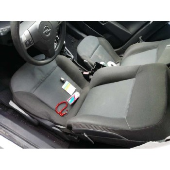 opel astra h berlina del año 2005