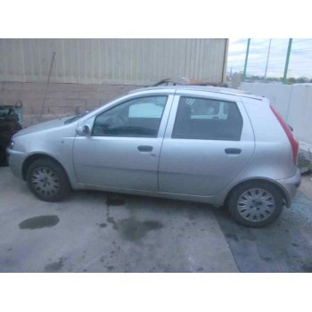FIAT PUNTO BERLINA (188)