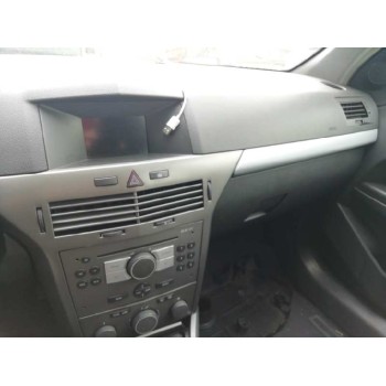 opel astra h berlina del año 2005