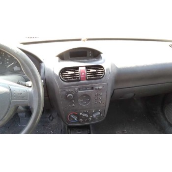 opel corsa c del año 2004