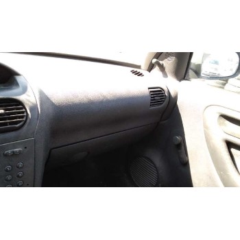 opel corsa c del año 2004