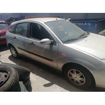 ford focus berlina (cak) del año 2001