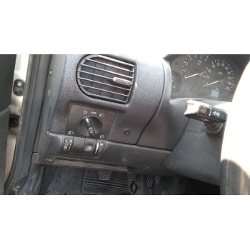 opel corsa c del año 2004