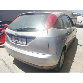 ford focus berlina (cak) del año 2001