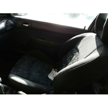 peugeot 206 berlina del año 2004