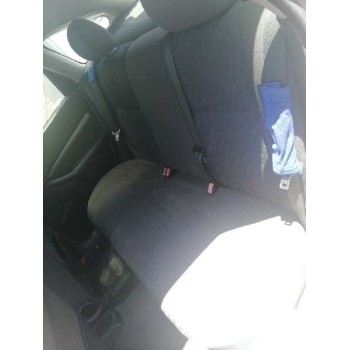 ford focus berlina (cak) del año 2001