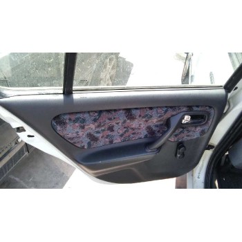 nissan primera berlina (p11) del año 1999