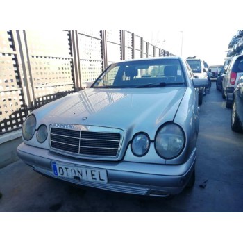 mercedes-benz clase e (w210) berlina diesel del año 1998