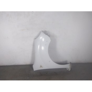 ALETA DELANTERA DERECHA 