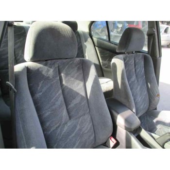 mitsubishi galant berlina (ea0) del año 1999