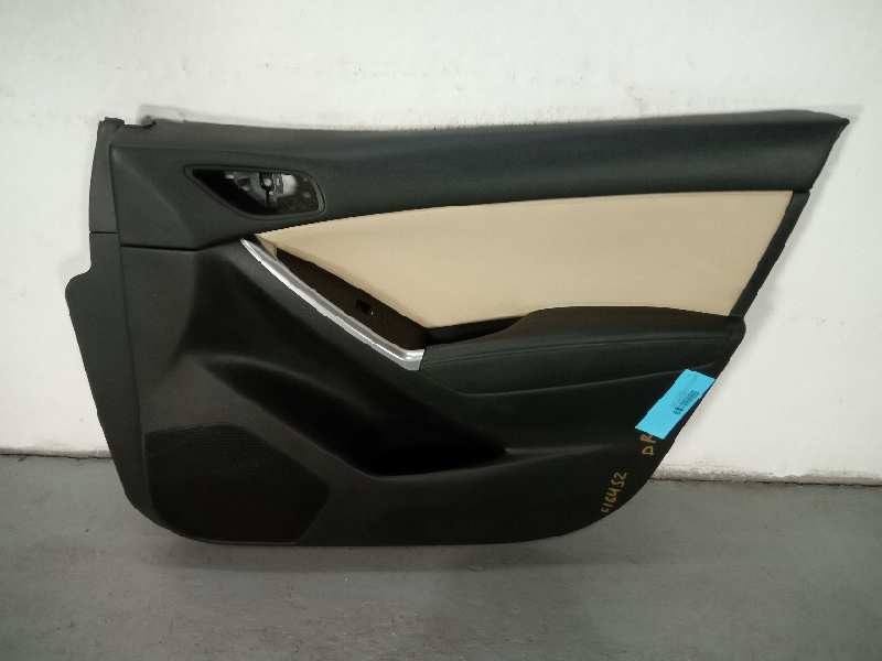 Recambio de guarnecido puerta delantera derecha para mazda cx-5 2.2 turbodiesel cat referencia OEM IAM   